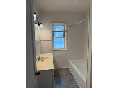 1173 Mclean Avenue Saint Paul MN 55106