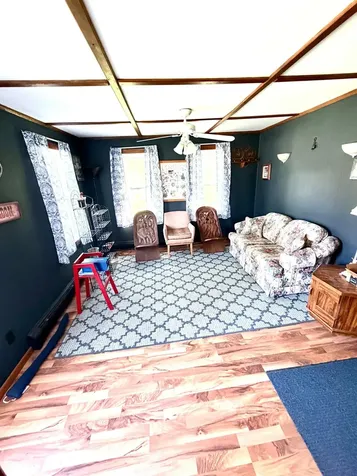 318 2nd Street SE Hallock MN 56728