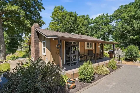 175 Tonka Bay Road Excelsior MN 55331