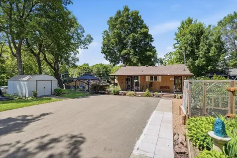 175 Tonka Bay Road Excelsior MN 55331