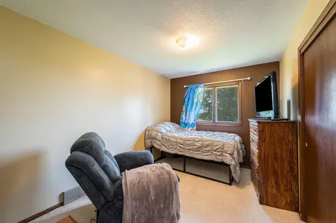 23265 445th Avenue Delavan MN 56023