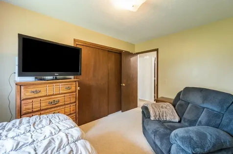 23265 445th Avenue Delavan MN 56023