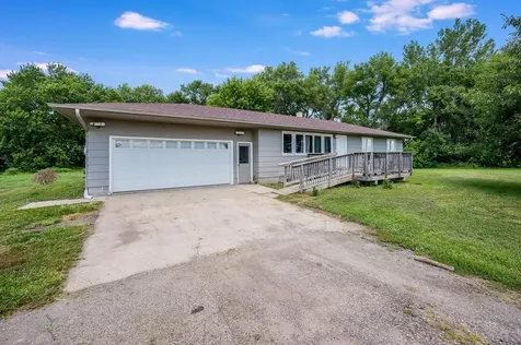 23265 445th Avenue Delavan MN 56023