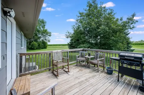 23265 445th Avenue Delavan MN 56023