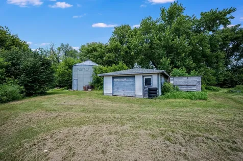 23265 445th Avenue Delavan MN 56023