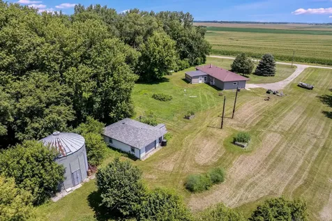 23265 445th Avenue Delavan MN 56023