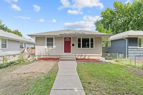 5132 Vincent Avenue N Minneapolis MN 55430