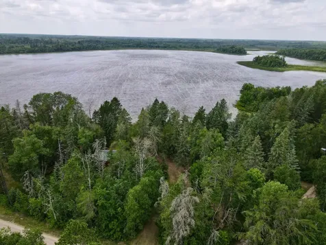 18848 Wolf Lake Trail Nashwauk MN 55769