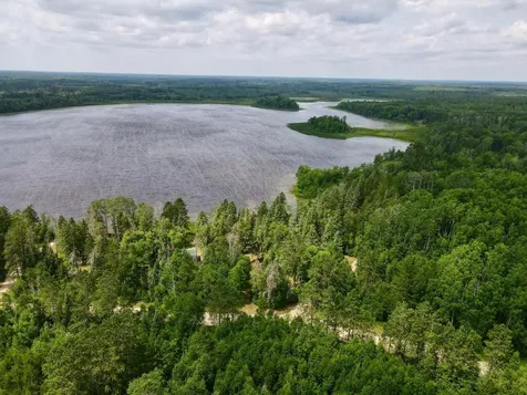 18848 Wolf Lake Trail Nashwauk MN 55769
