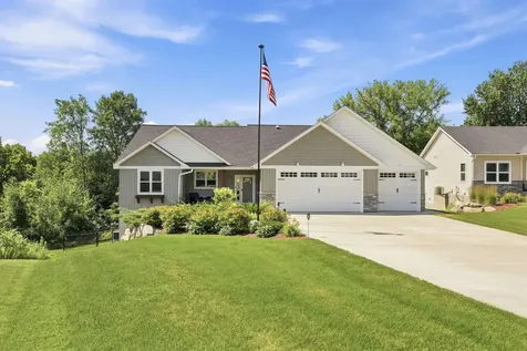 590 Northern Lights Drive Prescott WI 54021