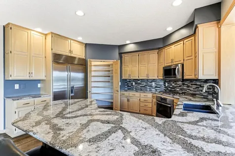 8148 Ithaca Lane N Maple Grove MN 55311