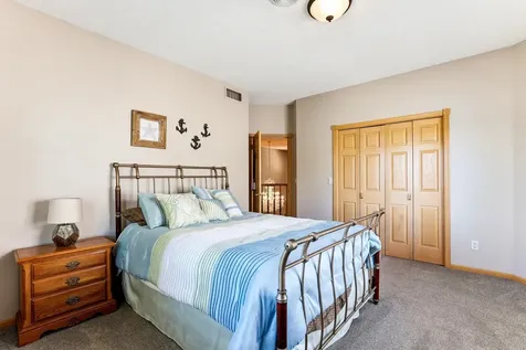 8148 Ithaca Lane N Maple Grove MN 55311
