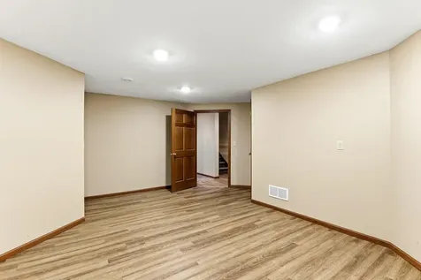 8148 Ithaca Lane N Maple Grove MN 55311