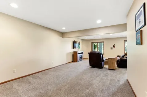 8148 Ithaca Lane N Maple Grove MN 55311