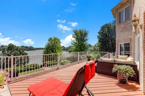 8148 Ithaca Lane N Maple Grove MN 55311