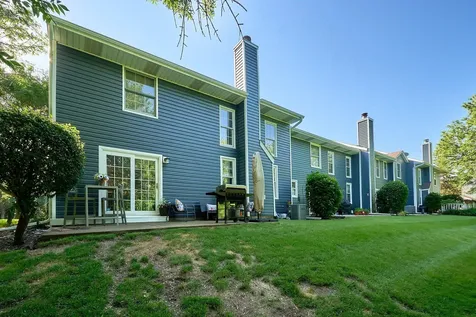 2327 Grange Avenue N Oakdale MN 55128