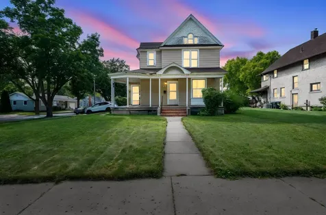 1404 N 5th Street Mankato MN 56001
