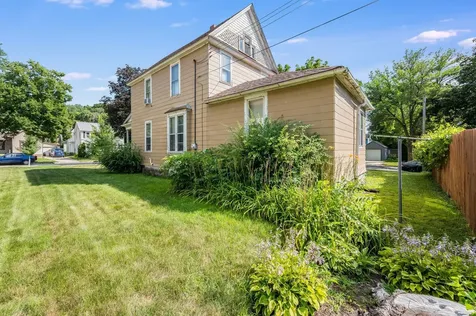 1404 N 5th Street Mankato MN 56001