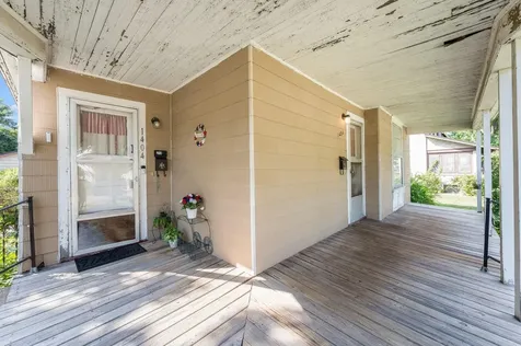 1404 N 5th Street Mankato MN 56001