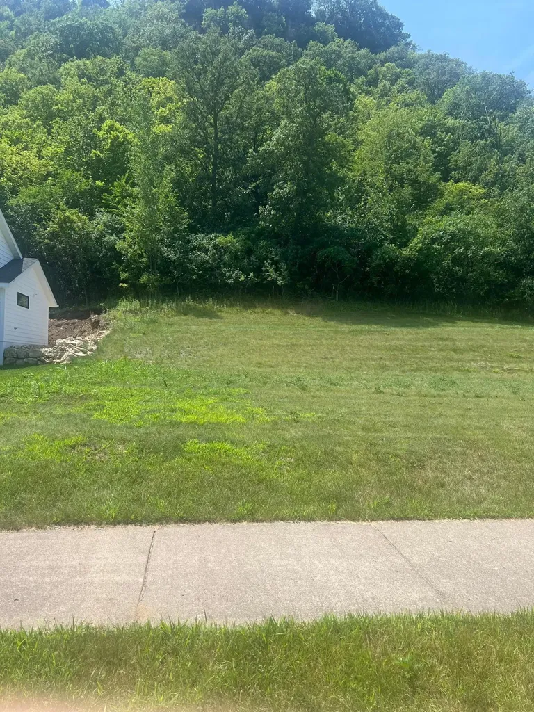 2567 Clubhouse Drive Lake City MN 55041