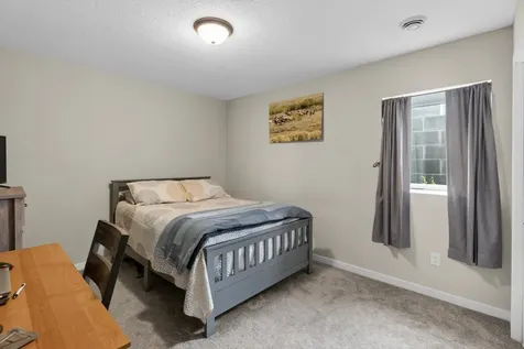 913 Moline Loop NW Isanti MN 55040