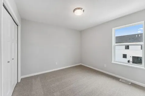 10360 Birchwood Circle Victoria MN 55318