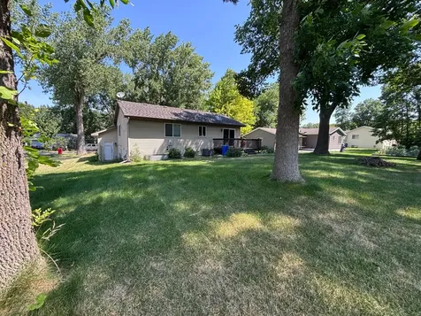 2110 Darling Avenue E Alexandria MN 56308