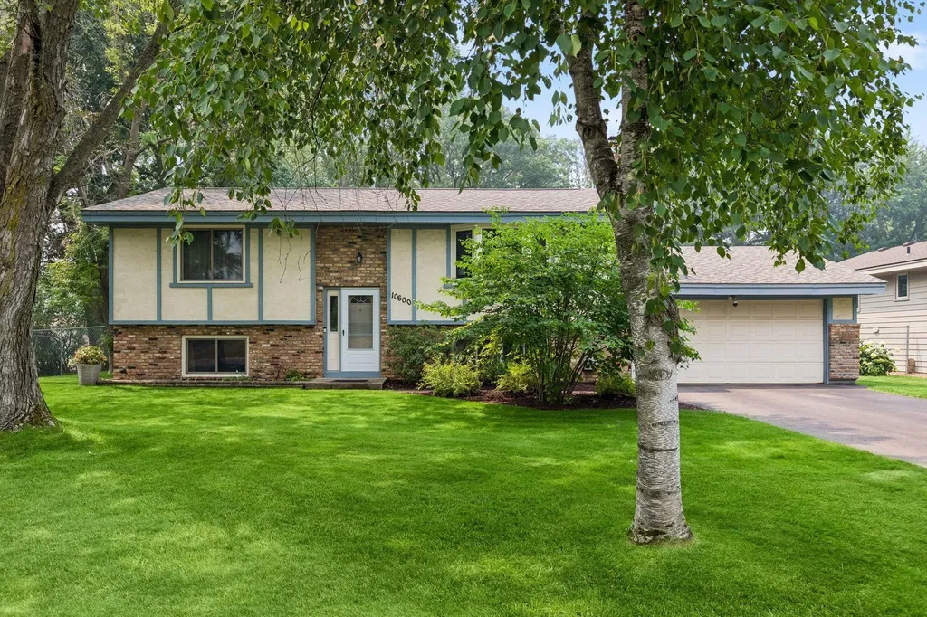 10600 Juniper Street NW Coon Rapids MN 55448