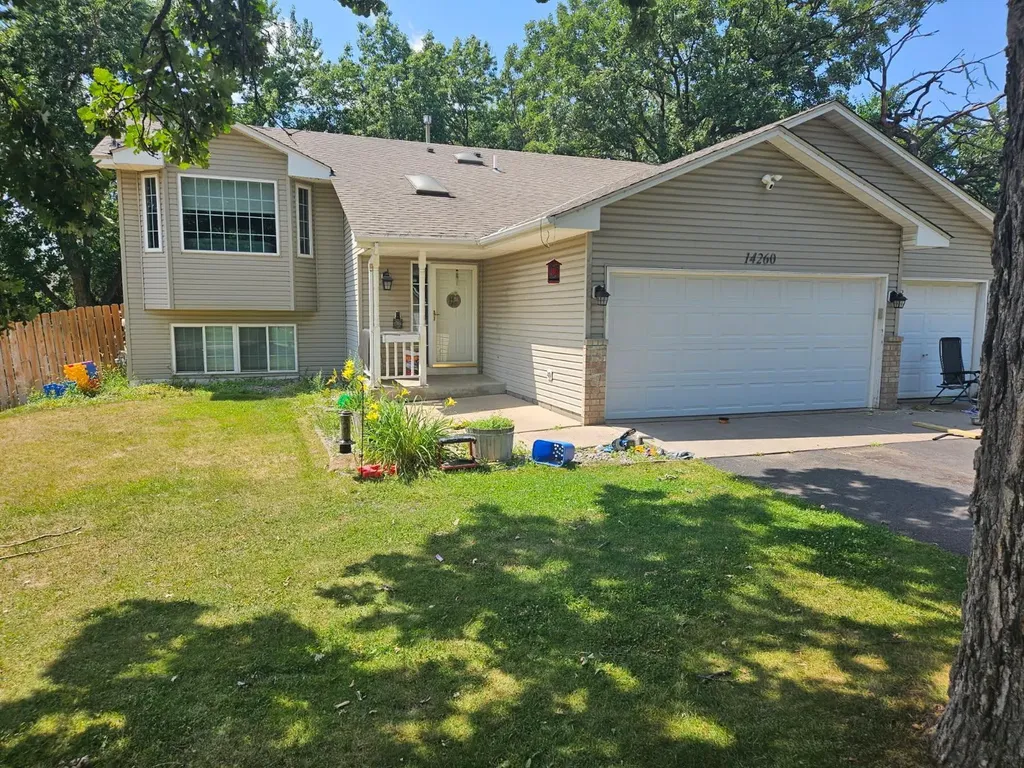 14260 Vintage Street NW Andover MN 55304