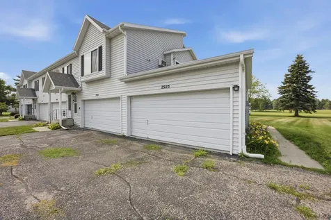 2923 32nd Street S Moorhead MN 56560