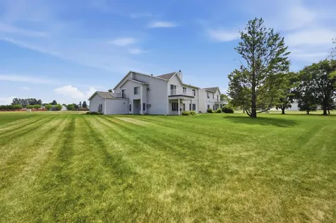 2923 32nd Street S Moorhead MN 56560