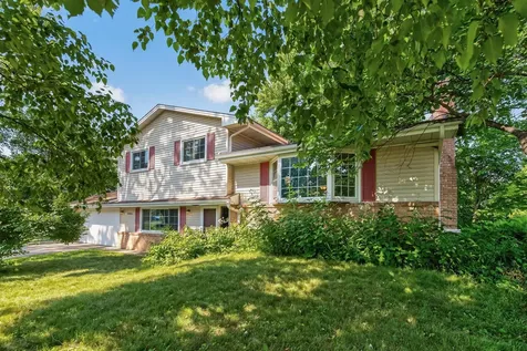 10704 Prescott Court Burnsville MN 55337