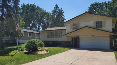 1880 Richal Drive Woodbury MN 55125