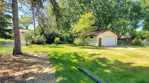 1880 Richal Drive Woodbury MN 55125