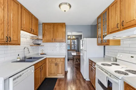 906 Galtier Street Saint Paul MN 55117