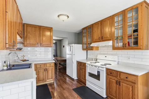 906 Galtier Street Saint Paul MN 55117
