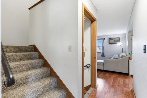 906 Galtier Street Saint Paul MN 55117