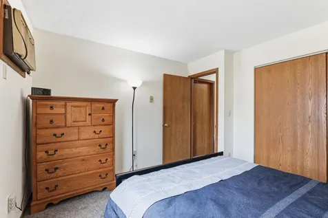 906 Galtier Street Saint Paul MN 55117