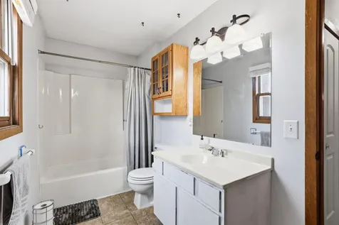 906 Galtier Street Saint Paul MN 55117
