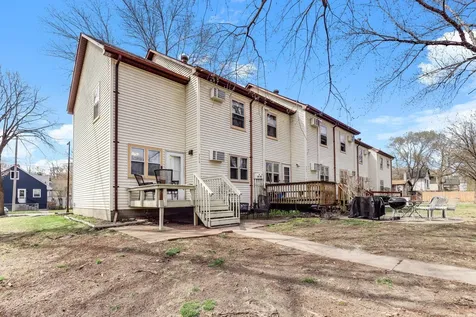 906 Galtier Street Saint Paul MN 55117