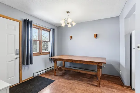 906 Galtier Street Saint Paul MN 55117