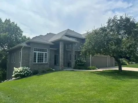 7941 S Bay Curve Eden Prairie MN 55347