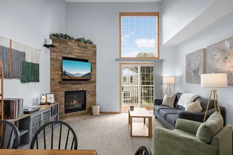 6801 Pine Crest Trail S Cottage Grove MN 55016