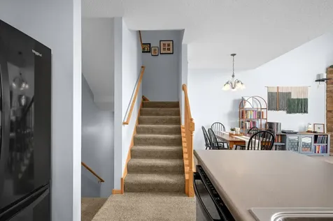 6801 Pine Crest Trail S Cottage Grove MN 55016