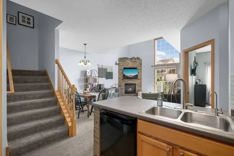 6801 Pine Crest Trail S Cottage Grove MN 55016