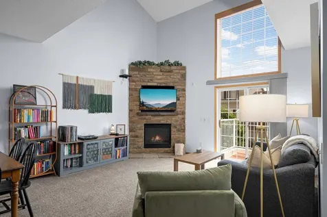 6801 Pine Crest Trail S Cottage Grove MN 55016