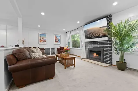 784 Creek Avenue Mendota Heights MN 55120