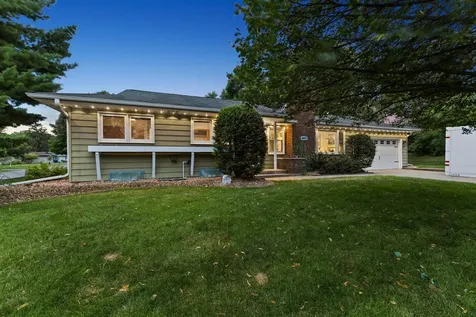784 Creek Avenue Mendota Heights MN 55120