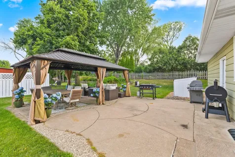784 Creek Avenue Mendota Heights MN 55120