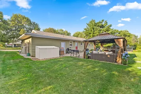 784 Creek Avenue Mendota Heights MN 55120